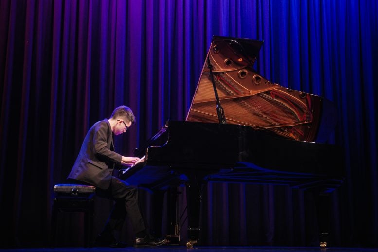 Highlight Image for Find the Perfect Piano Teacher and Schedule Your Lessons